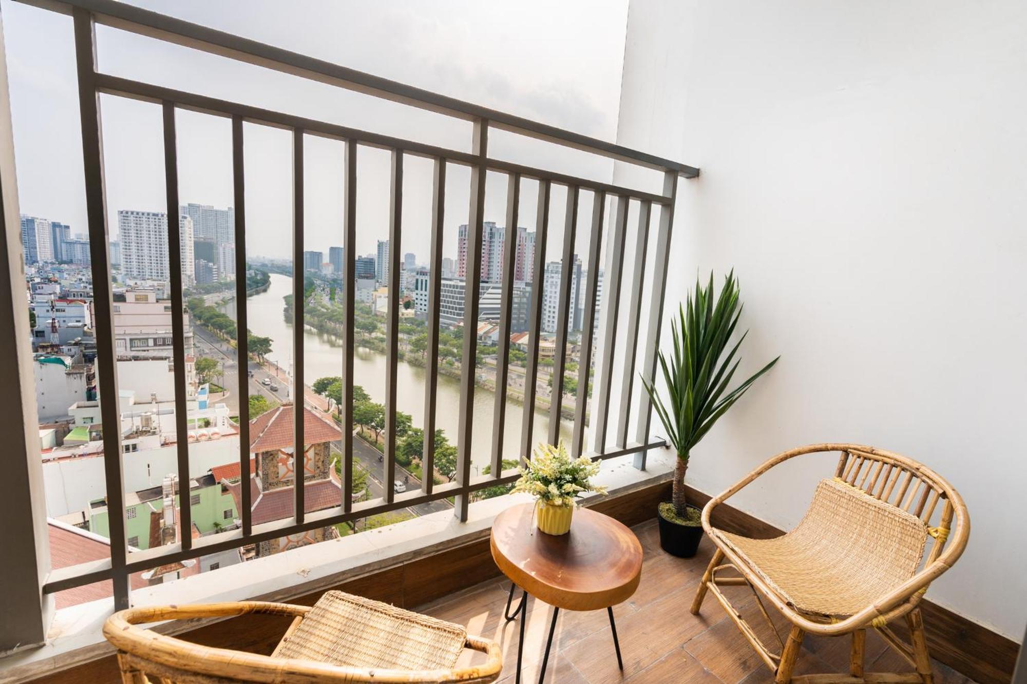 Double E Saigon Apartment In Rivergate Building Ho Chi Minh City Exterior photo